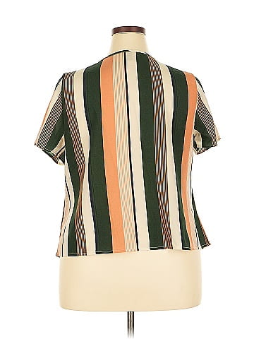 Emery Rose Short Sleeve Blouse (view 2)