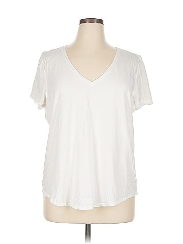 Lululemon Athletica Short Sleeve T-Shirt (view 1)