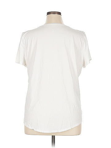 Lululemon Athletica Short Sleeve T-Shirt (view 2)
