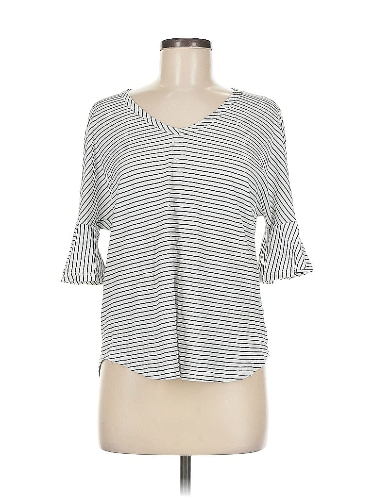 Pre-owned Cabi 3/4 Sleeve Top Gray V Neck Tops