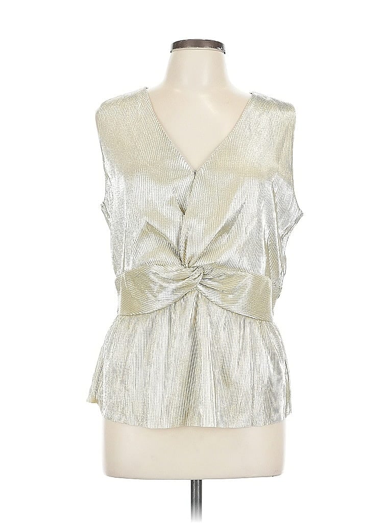 Pre-owned Inc International Concepts Sleeveless Blouse In Silver