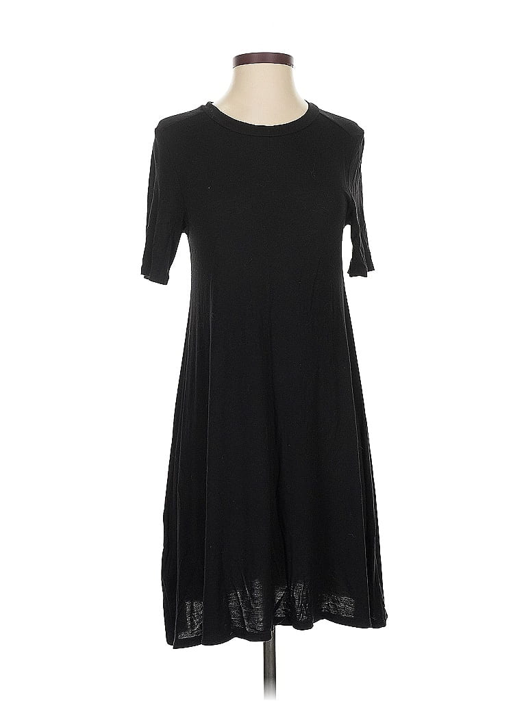 Click to view more detailed imagery on our partner's website Pre-owned Bcbgeneration Casual Dress In Black