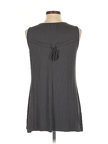 Cupio Sleeveless Top (view 2)