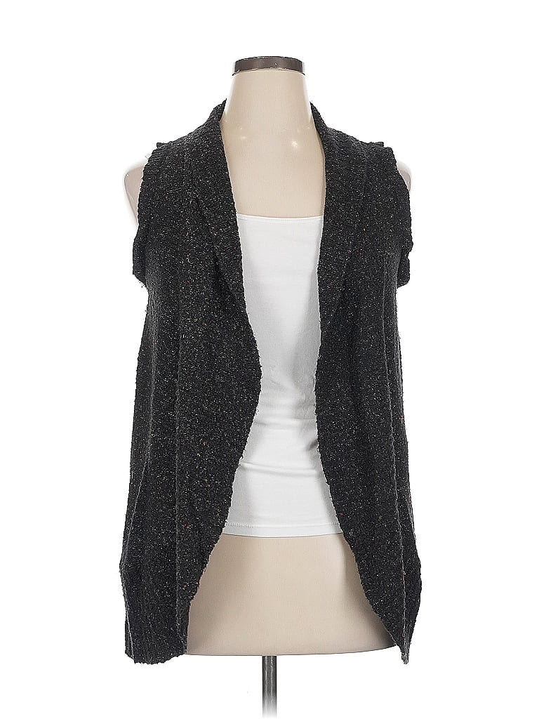 Click to view more detailed imagery on our partner's website Pre-owned Maurices Sweater Vest In Black
