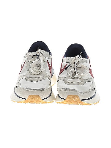 Nike Sneakers (view 2)