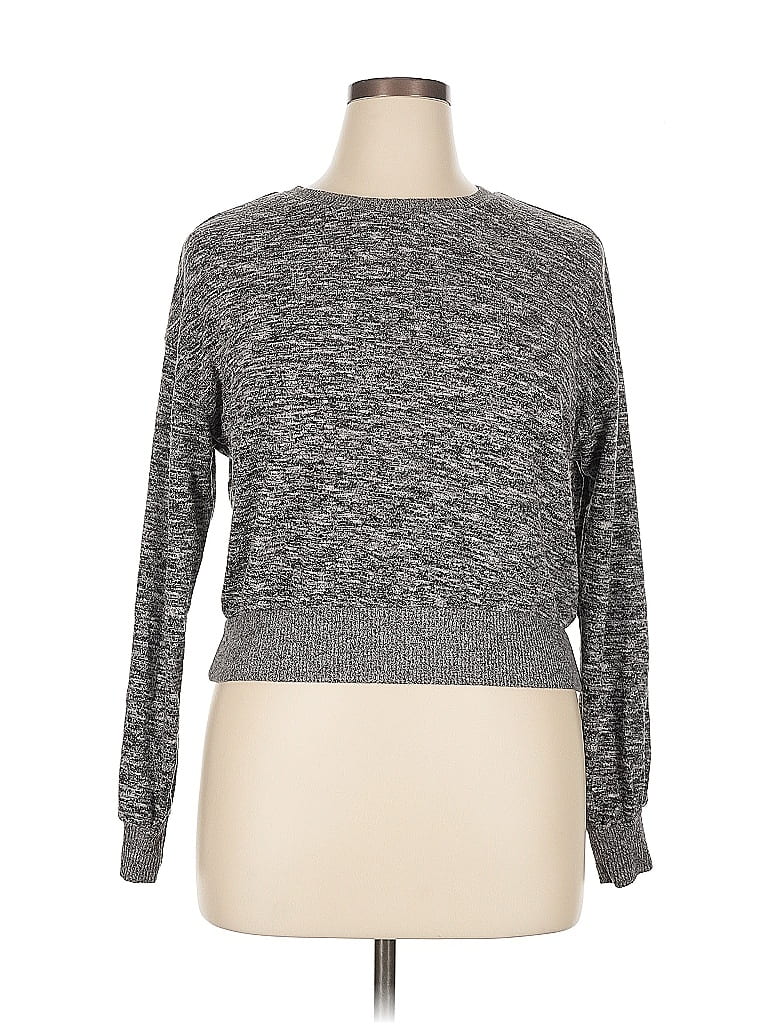 Pre-owned Colsie Pullover Sweater In Gray