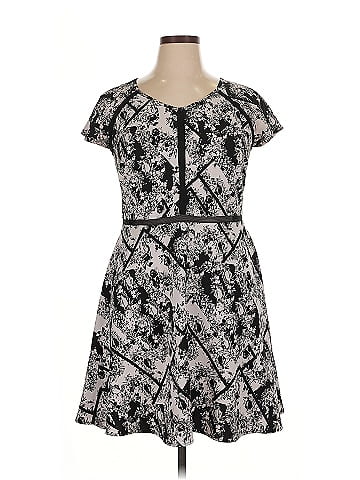 Xhilaration Casual Dress (view 1)