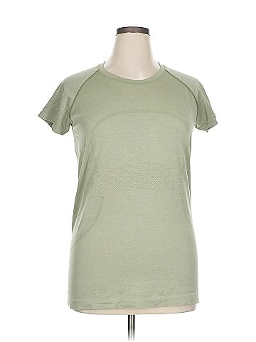 Lululemon Athletica Short Sleeve T-Shirt (view 1)