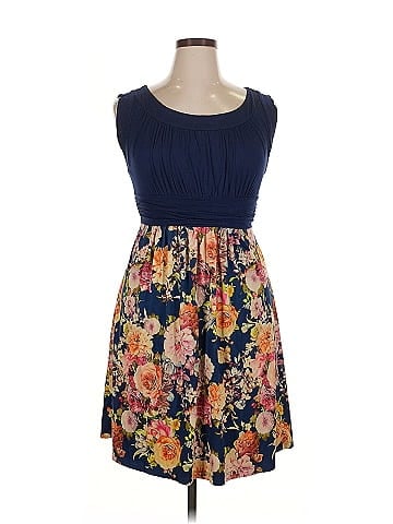 Gilli Casual Dress (view 1)