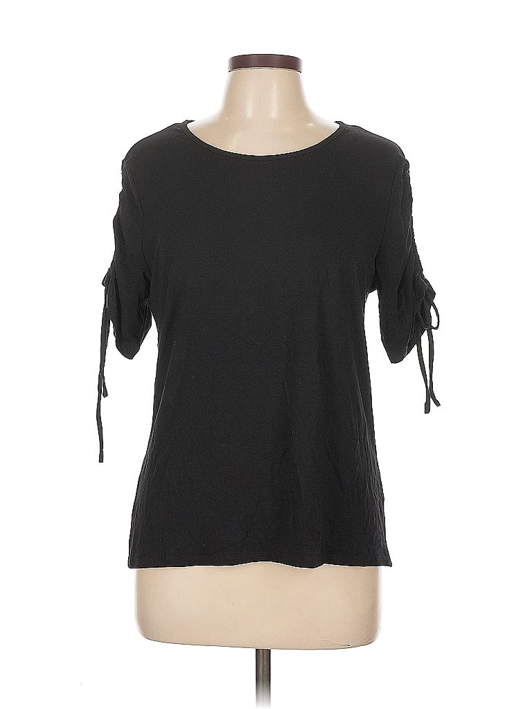 Click to view more detailed imagery on our partner's website Pre-owned Carmen Marc Valvo Short Sleeve Top Black Cold Shoulder Neckline Tops