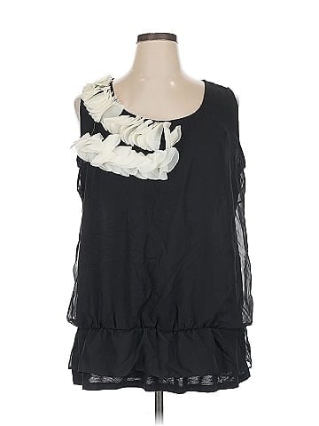Daisy Fuentes Sleeveless Blouse (view 1)