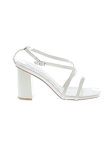 Journee Collection Heels (view 1)
