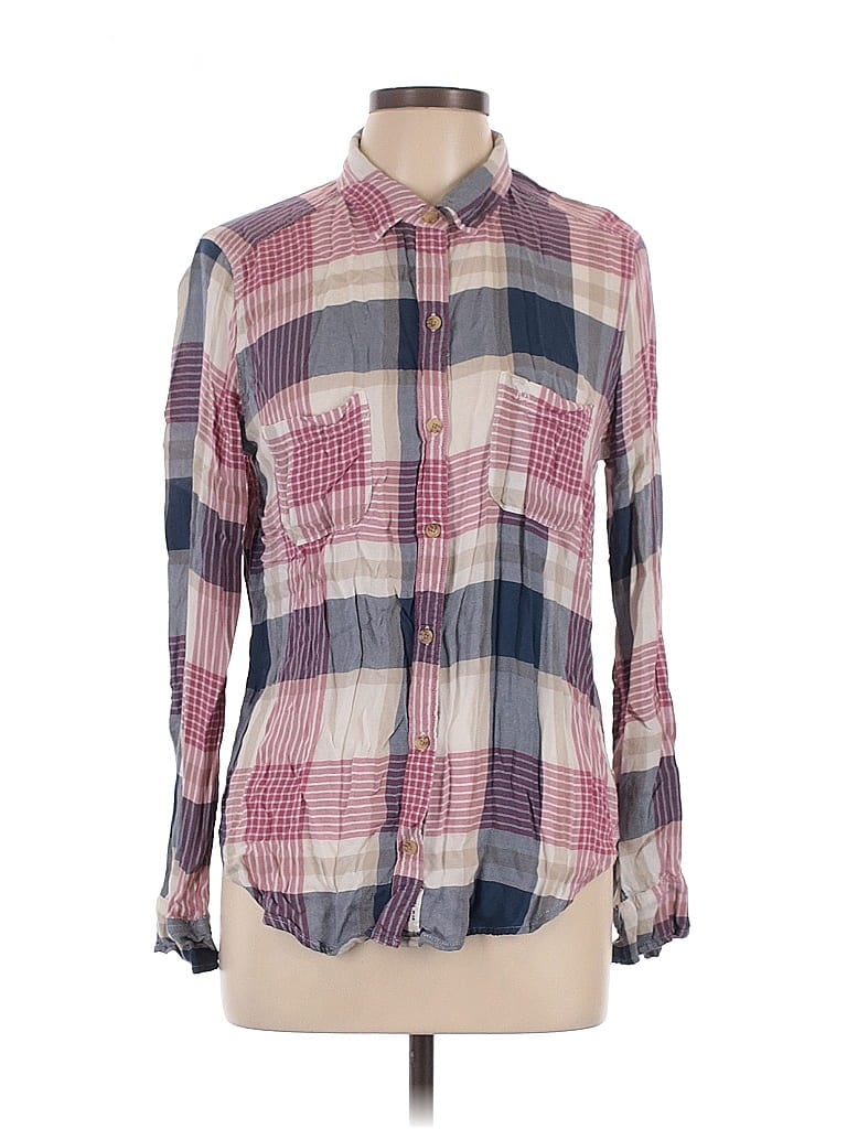 Click to view more detailed imagery on our partner's website Pre-owned Abercrombie & Fitch Long Sleeve Button Down Shirt In Burgundy