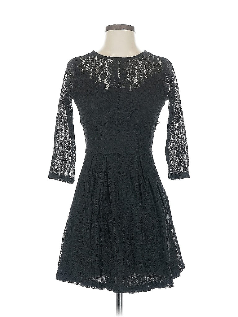 Pre-owned Blu Pepper Cocktail Dress In Black