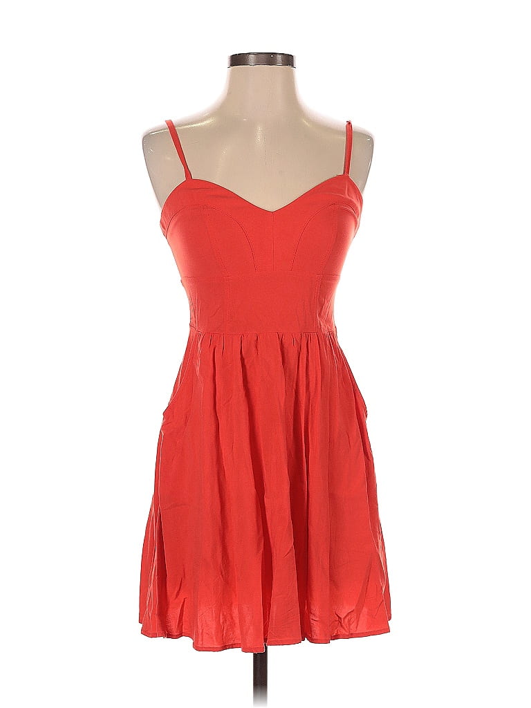 Pre-owned Express Sleeveless T-shirt In Red