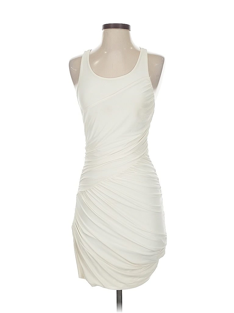 Click to view more detailed imagery on our partner's website Pre-owned Soprano Cocktail Dress In White