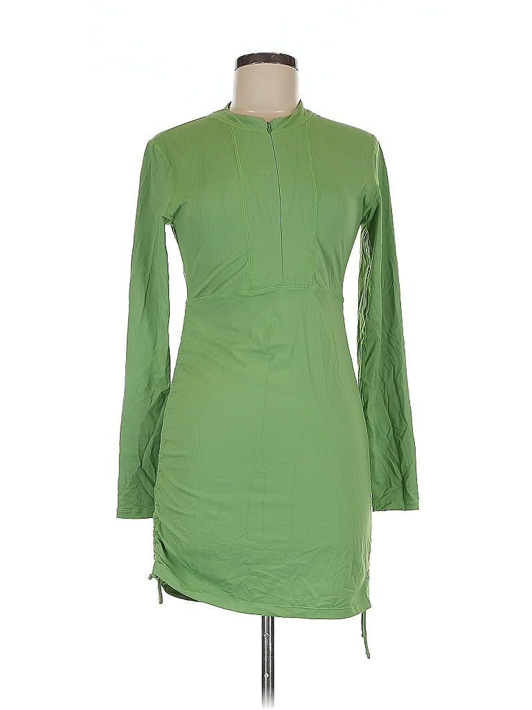 Pre-owned Athleta Raincoat In Green