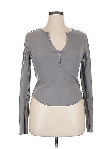 Forever 21 Long Sleeve T-Shirt (view 1)