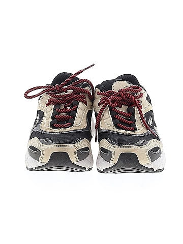 FILA Sneakers (view 2)