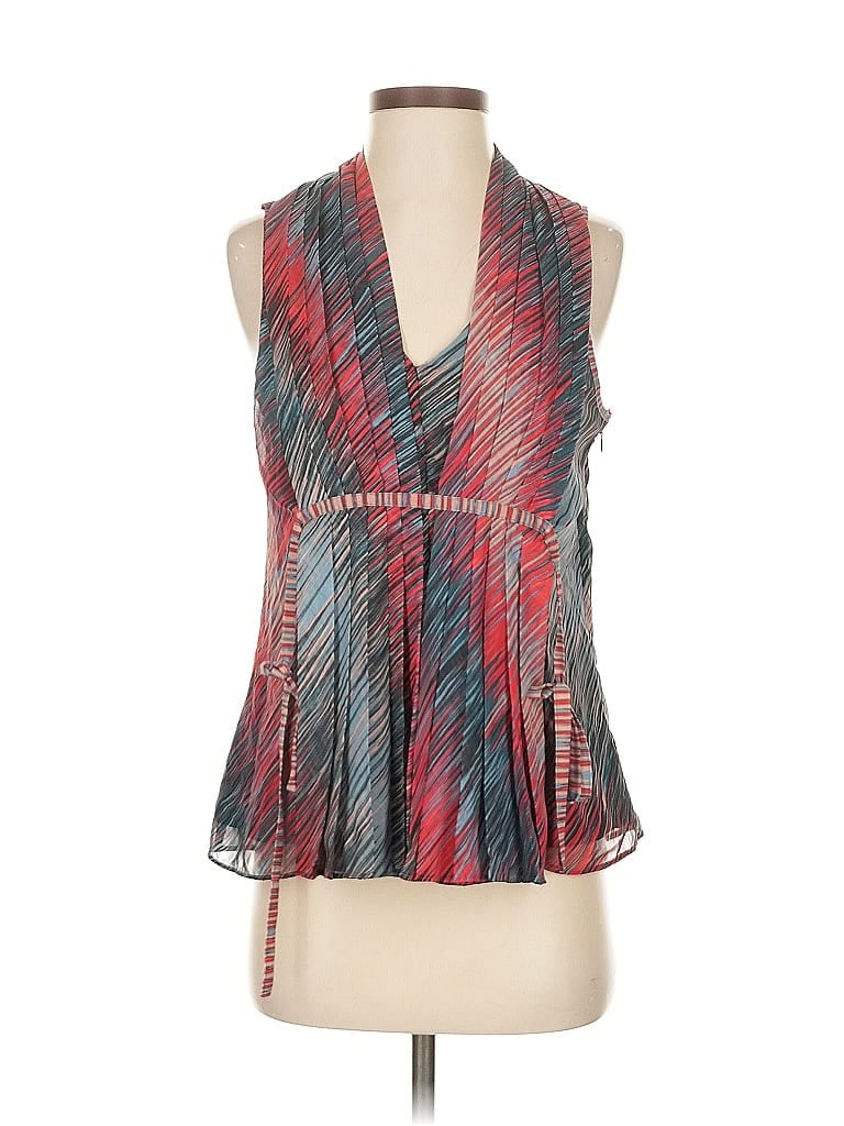Pre-owned Jennifer Lopez Sleeveless Blouse In Red
