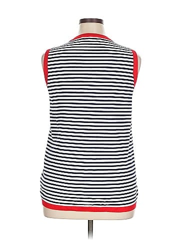 Dokotoo Sleeveless T-Shirt (view 2)