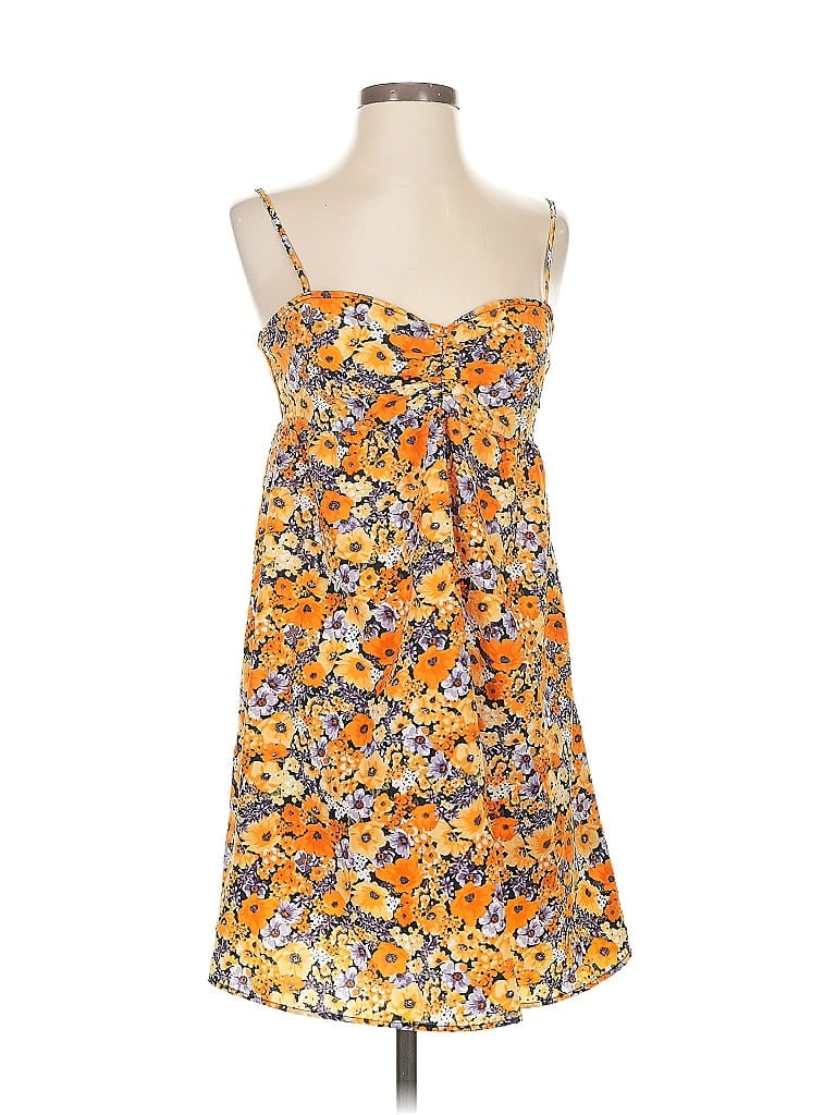Pre-owned Divided By H&m Casual Dress In Orange
