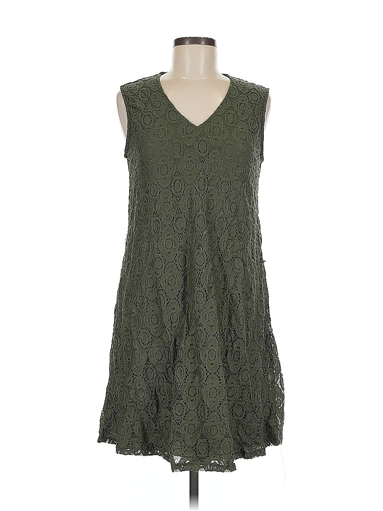 Pre-owned Apt. 9 Sleeveless Top Green V Neck Tops