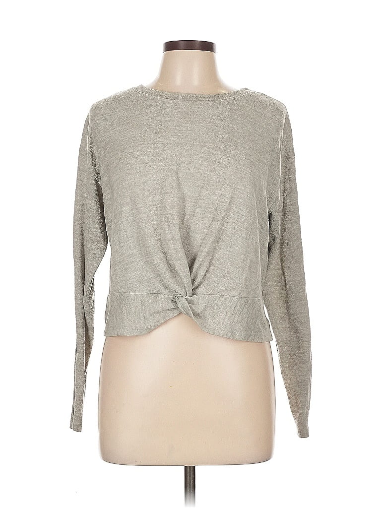 Click to view more detailed imagery on our partner's website Pre-owned Forever 21 Pullover Sweater In Gray