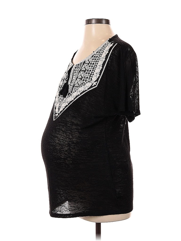 Click to view more detailed imagery on our partner's website Pre-owned Motherhood Short Sleeve T-shirt In Black