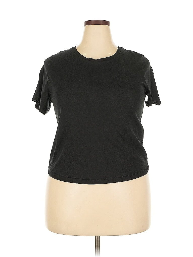 Pre-owned Universal Thread Short Sleeve T-shirt In Black