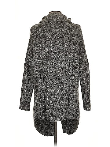 RD Style Turtleneck Sweater (view 2)