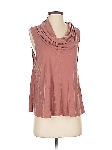 Eri + Ali Sleeveless T-Shirt (view 1)
