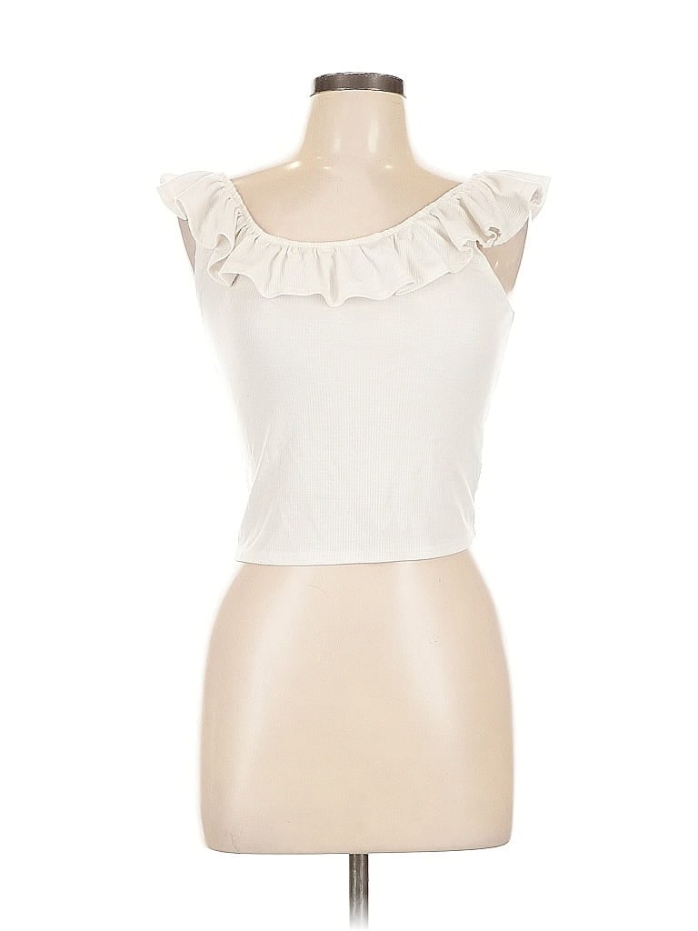 Click to view more detailed imagery on our partner's website Pre-owned Gaze Sleeveless Blouse In White