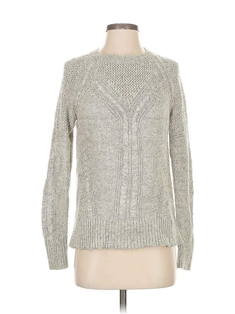 Click to view more detailed imagery on our partner's website Pre-owned Banana Republic Pullover Sweater In Silver