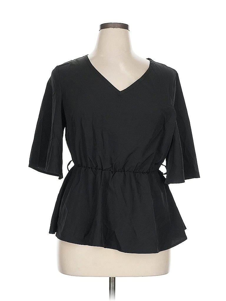 Pre-owned Shein Curve 3/4 Sleeve T-shirt In Black