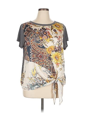 Tiny Short Sleeve Blouse (view 1)