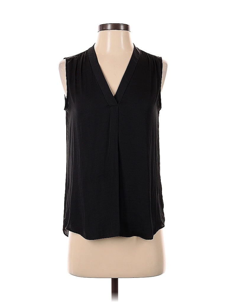 Pre-owned Vince Camuto Sleeveless Blouse In Black