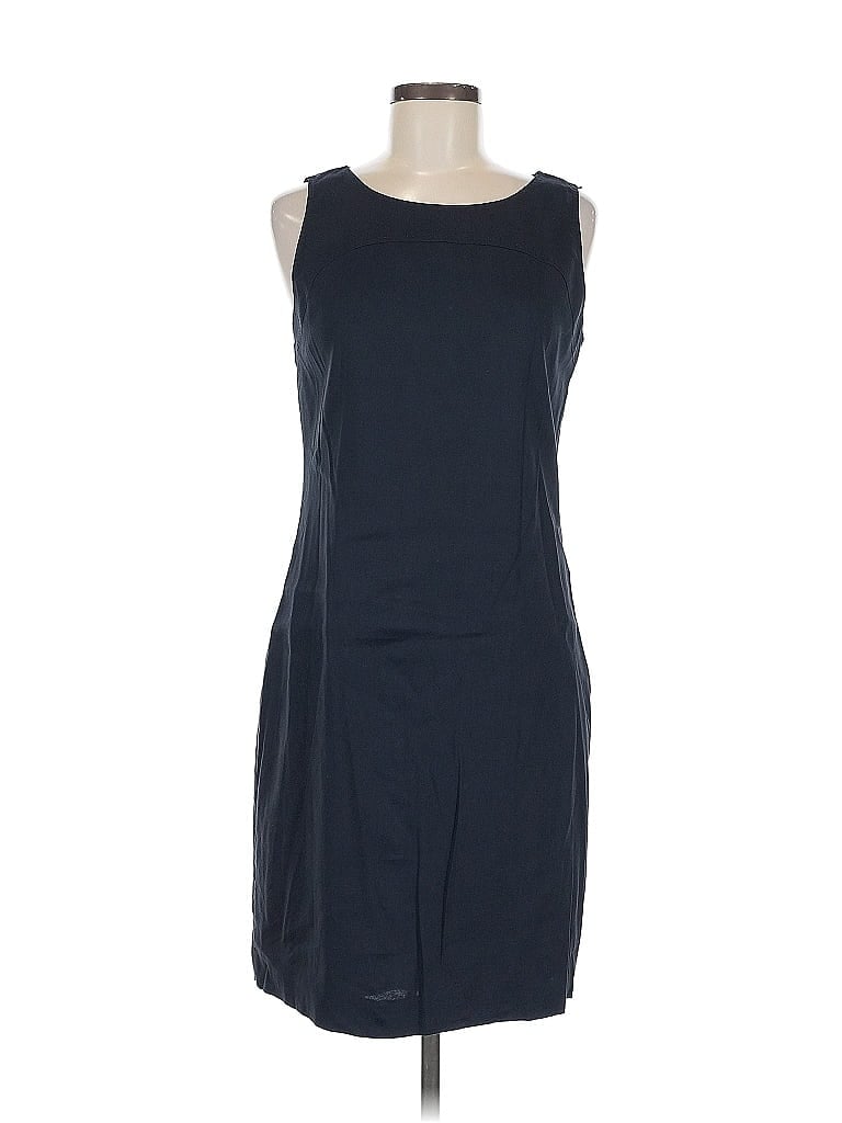 Click to view more detailed imagery on our partner's website Pre-owned Elie Tahari Casual Dress In Blue