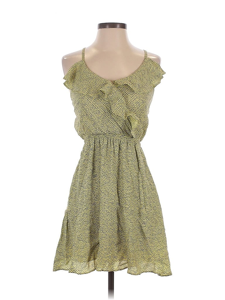 Click to view more detailed imagery on our partner's website Pre-owned Bcbgeneration Casual Dress In Green