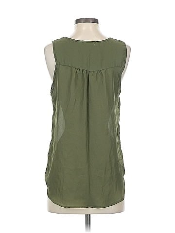 Charlotte Russe Sleeveless Blouse (view 2)