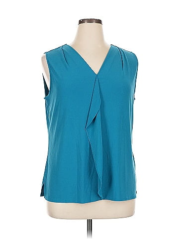 Roz & Ali Sleeveless T-Shirt (view 1)