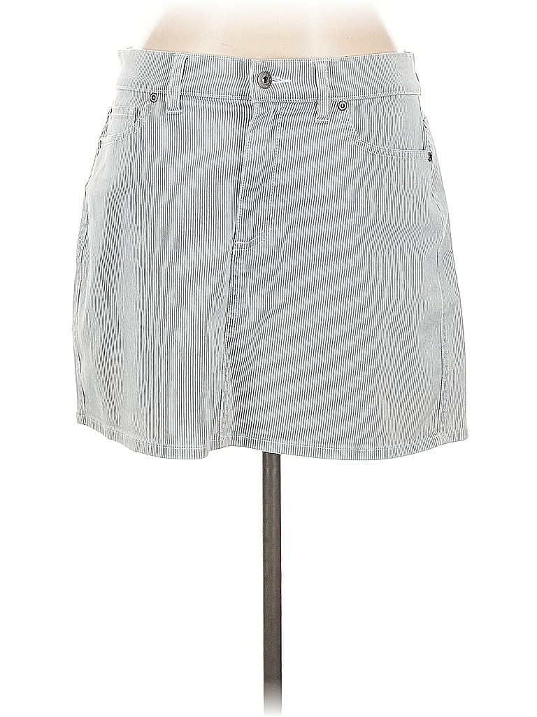 Click to view more detailed imagery on our partner's website Pre-owned Two By Vince Camuto Denim Skirt In Gray