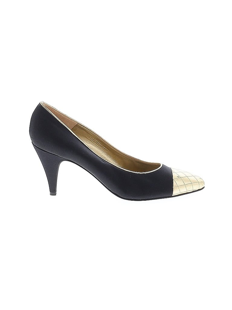 Pre-owned Bruno Magli Heels In Black