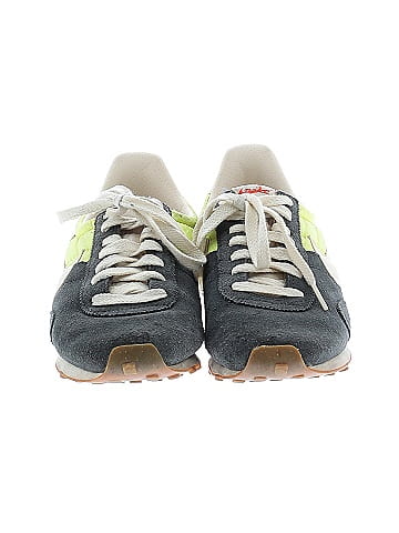 Nike Sneakers (view 2)