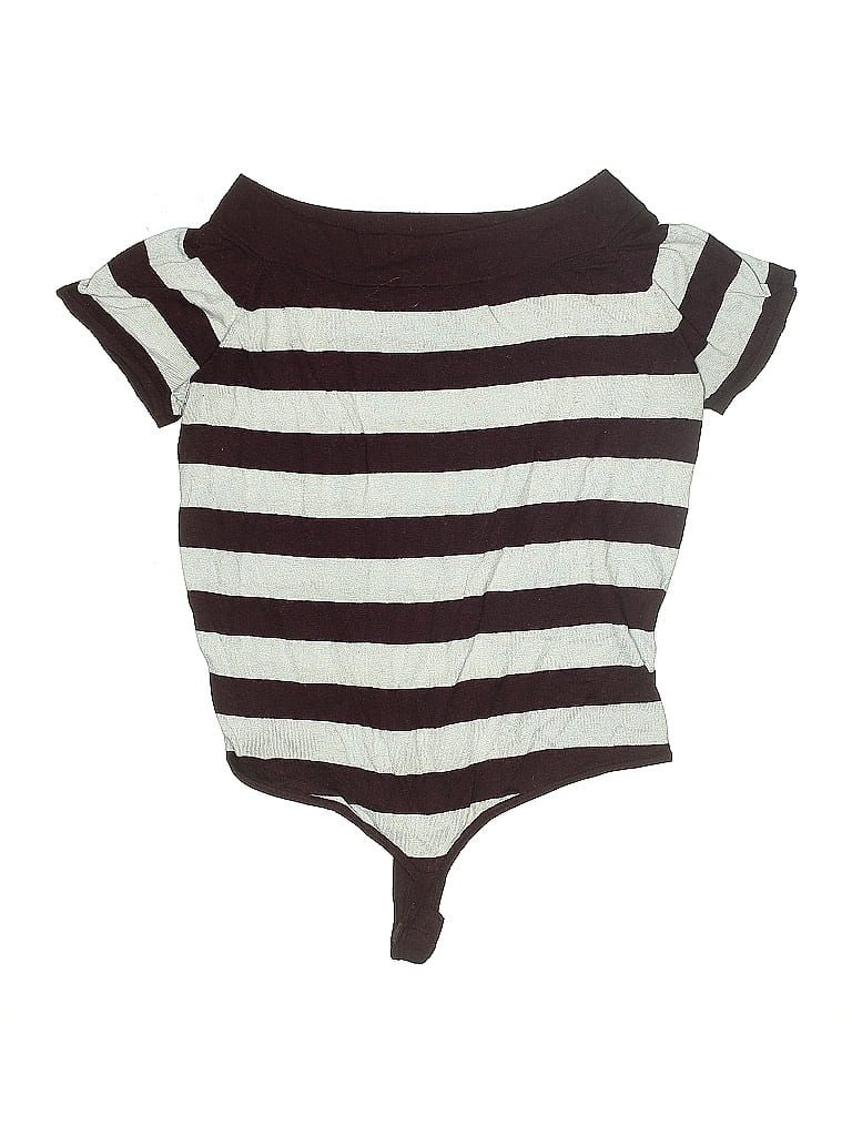 Click to view more detailed imagery on our partner's website Pre-owned Eva Mendes By New York & Company Bodysuit In Burgundy