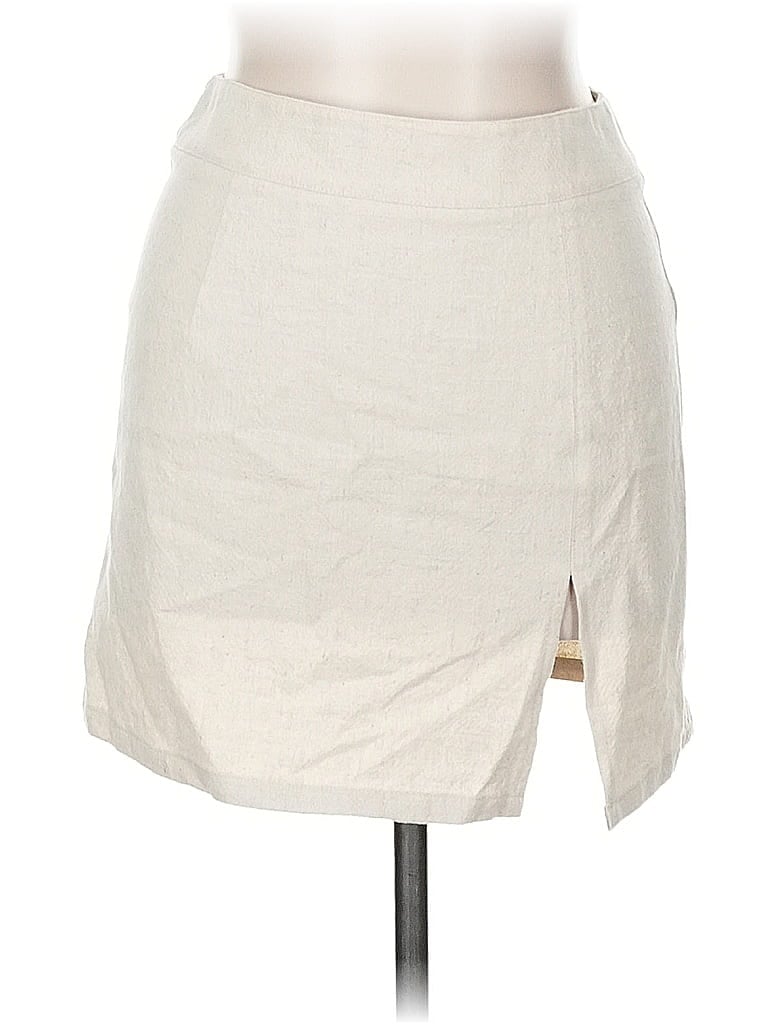 Click to view more detailed imagery on our partner's website Pre-owned Lioness Casual Skirt In White