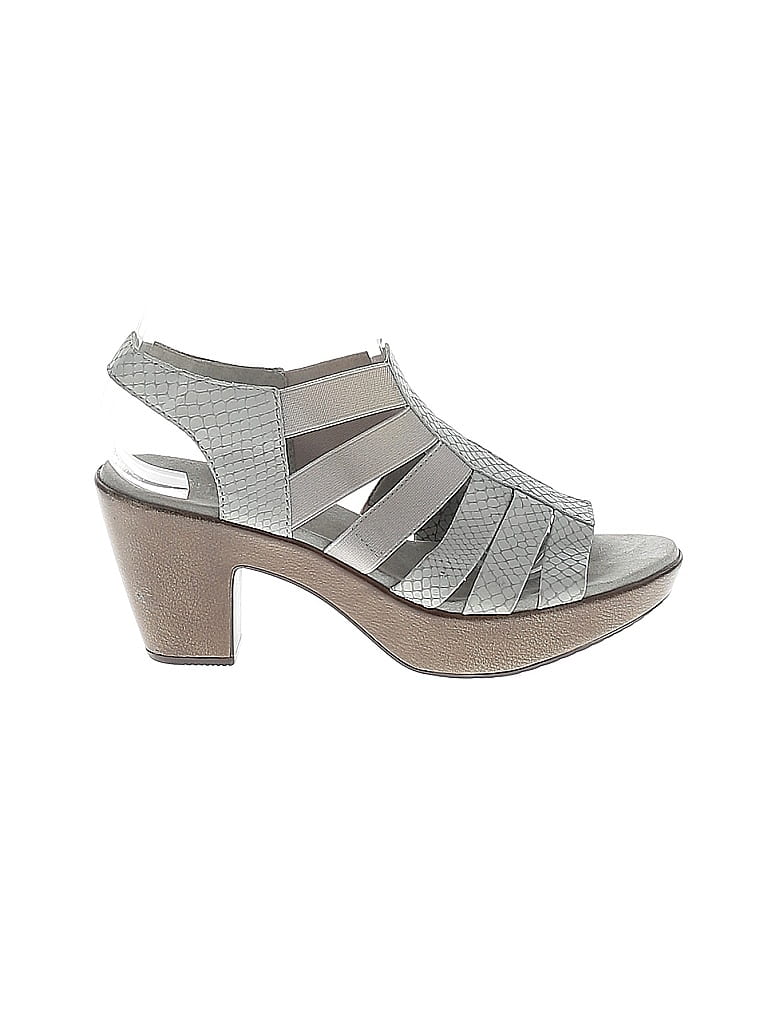 MUNRO AMERICAN Pre-owned Heels In Gray