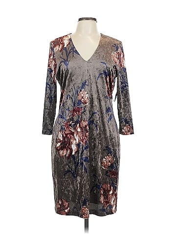 Karen Kane Casual Dress (view 1)