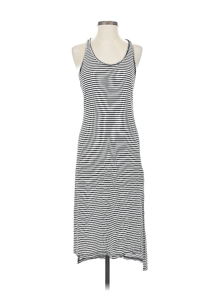 Click to view more detailed imagery on our partner's website Pre-owned Billabong Casual Dress In Black