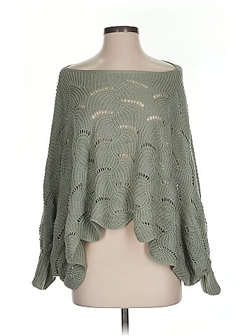 Moon & Madison Poncho (view 1)
